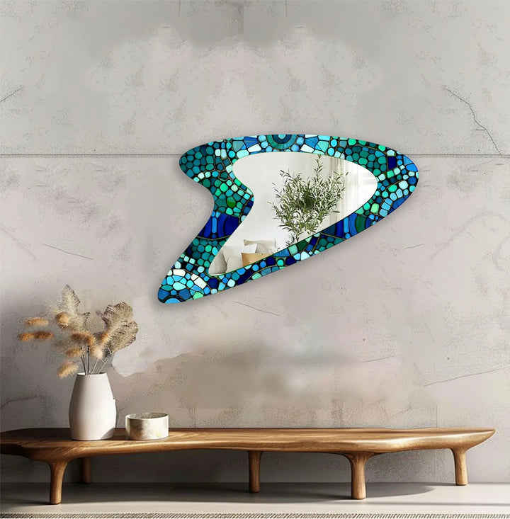 Mirror wall decor with creative frames and reflective details to elevate your home interior