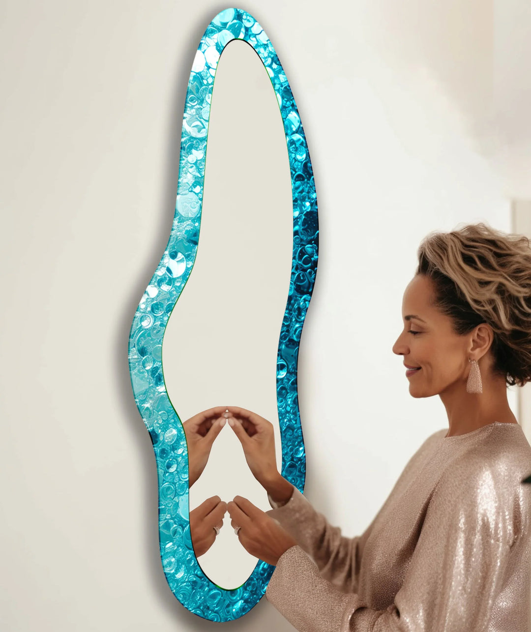 Stylish wall mirrors with bold and sleek frames to elevate the decor of any room
