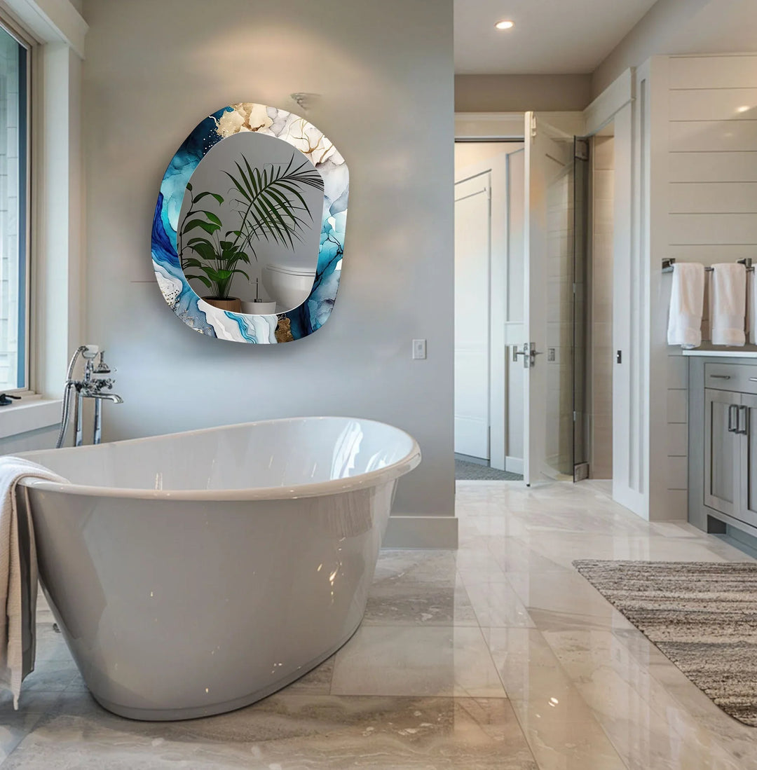 Mirror wall decor combining reflective surfaces and artistic shapes for a stunning focal point