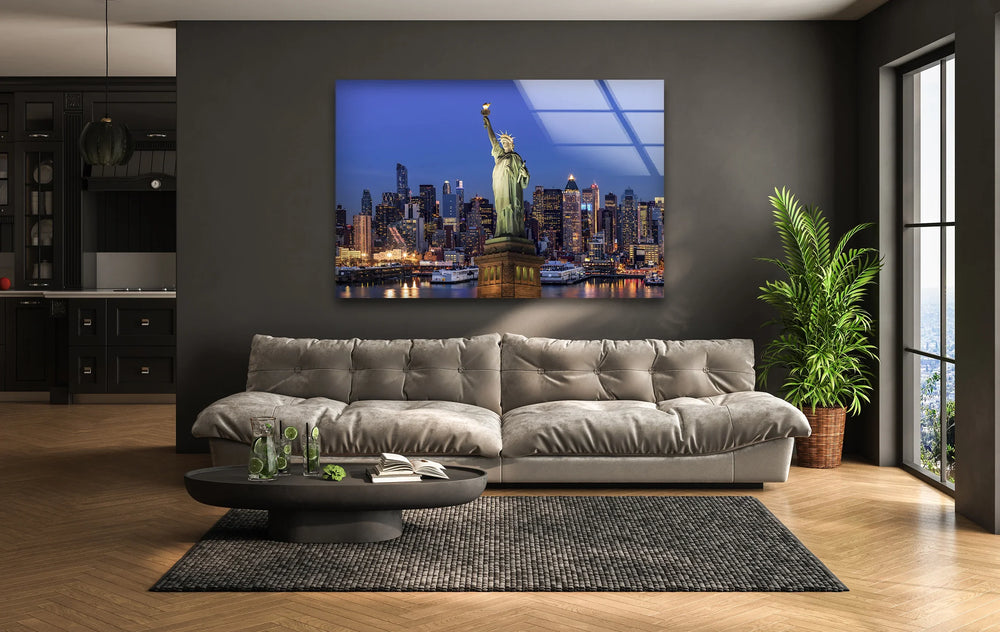 Statue of Liberty Glass Wall Art – Majestic New York Landmark with Illuminated Skyline - MyPhotoStation