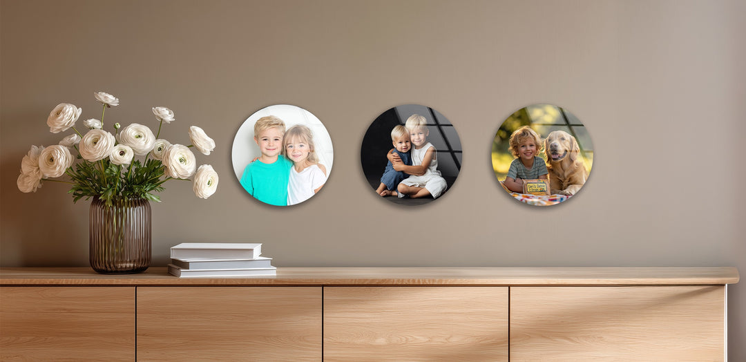 Cherished Bonds – Family & Pets Custom Round Glass Wall Art