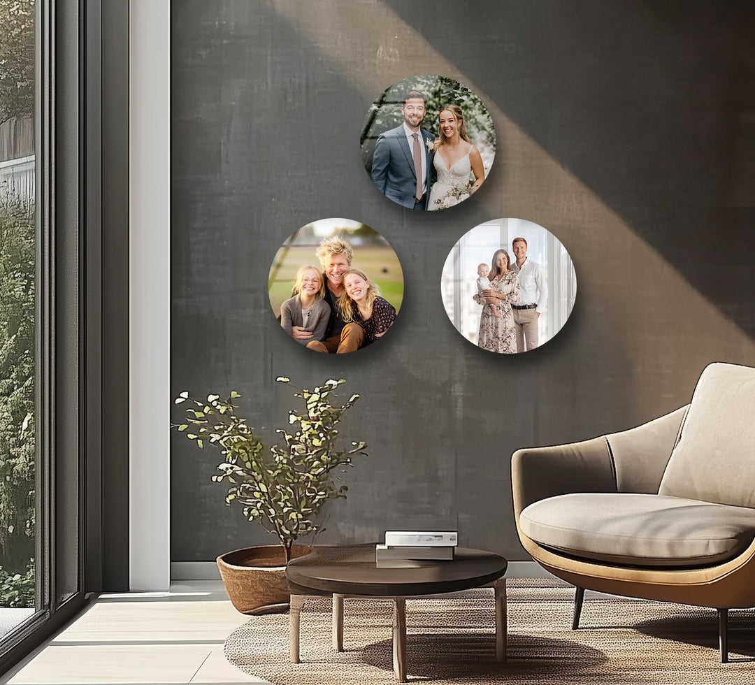 Custom Wedding & Family Round Glass Wall Art Set – Personalized Elegance