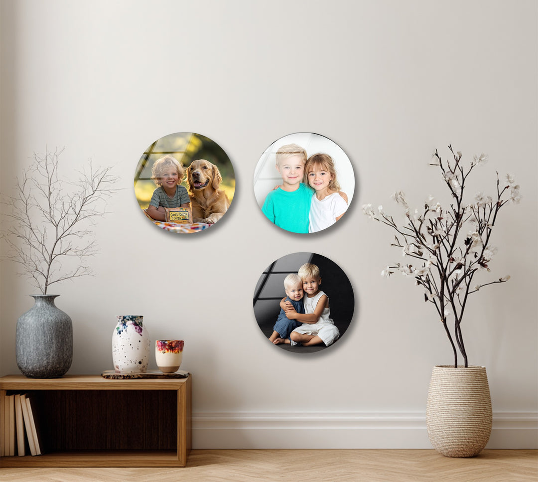 Cherished Bonds – Family & Pets Custom Round Glass Wall Art