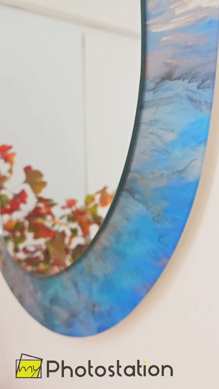 Mirror wall art blending contemporary elegance with artistic flair to enhance your walls