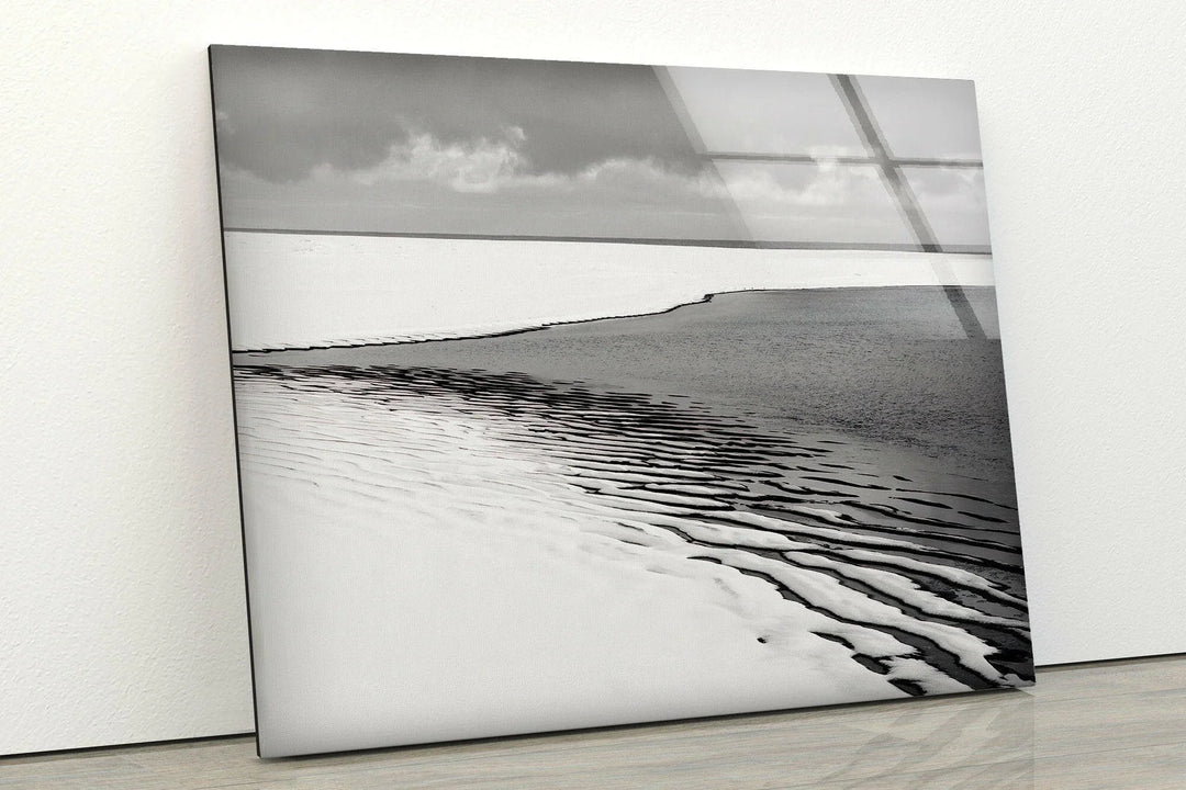 Monochrome Seaside Landscape – A Tranquil Glass Artwork
