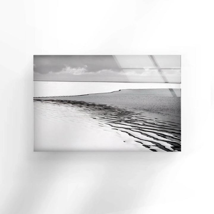 Dramatic Ocean Contrast – A Modern Minimalist Glass Print