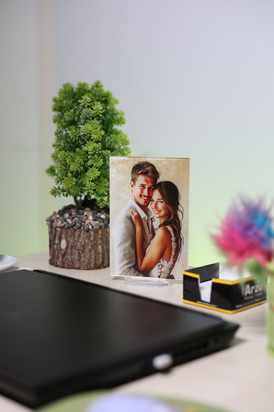 Individueller Plexiglas-Fotoblock – Personalisiertes Schreibtischbild-Geschenk mit Ihrem Foto