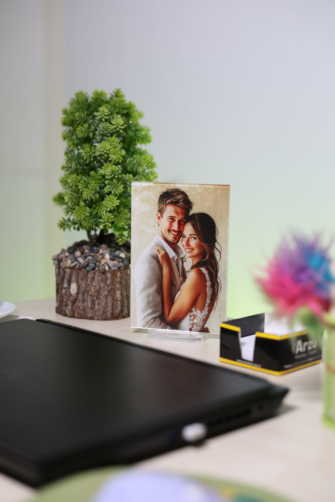 Individueller Plexiglas-Fotoblock – Personalisiertes Schreibtischbild-Geschenk mit Ihrem Foto