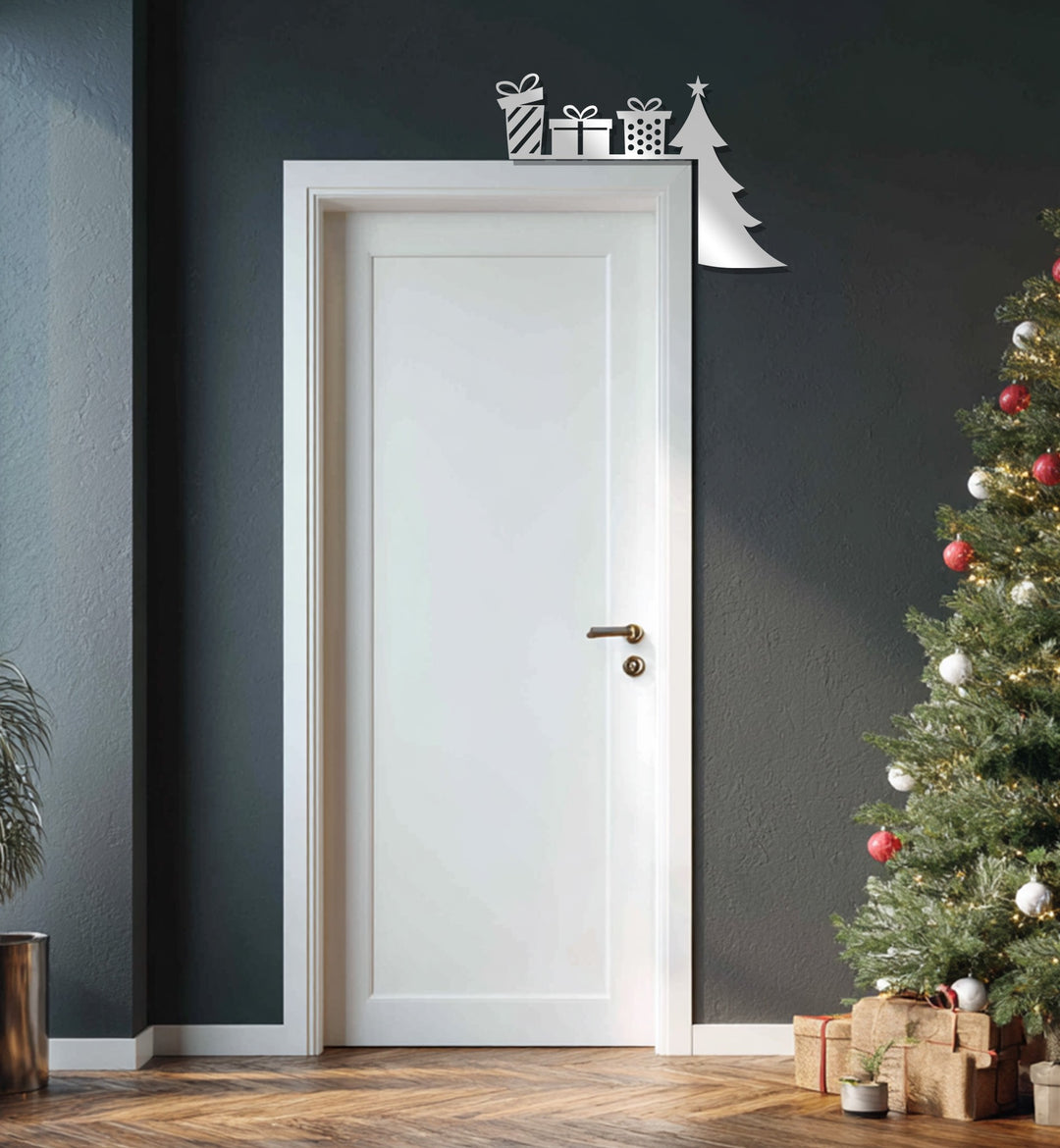 Regalos festivos y árbol de Navidad: Decoración de chimenea de metal