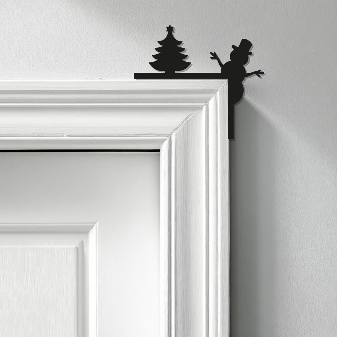 بهجة عيد الميلاد - ديكور معدني للمدفأة على شكل رجل ثلج وشجرة