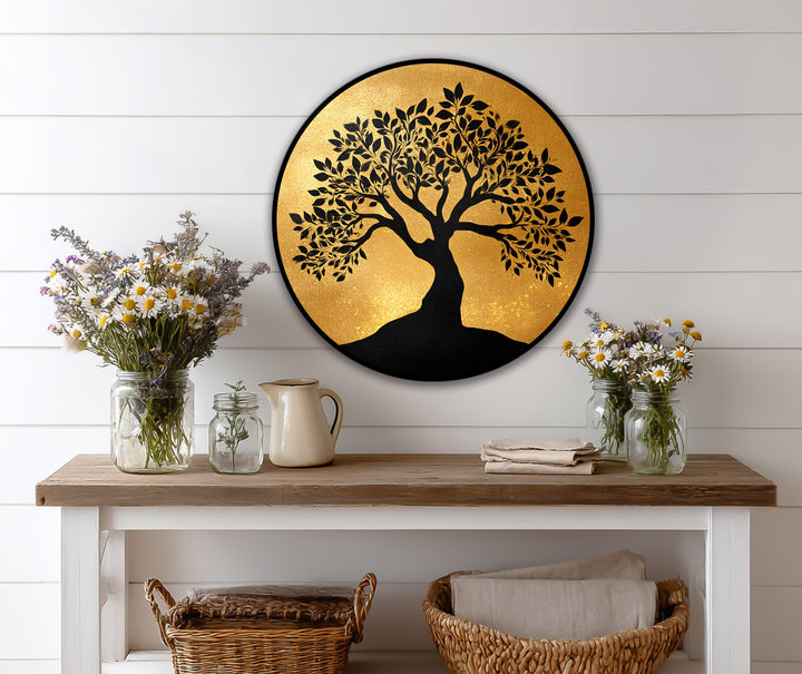 Emanating organic forms, the golden tree silhouette round oil painting home decor is showcased as a harmonious confluence of natural lines and warm, balanced aesthetics.