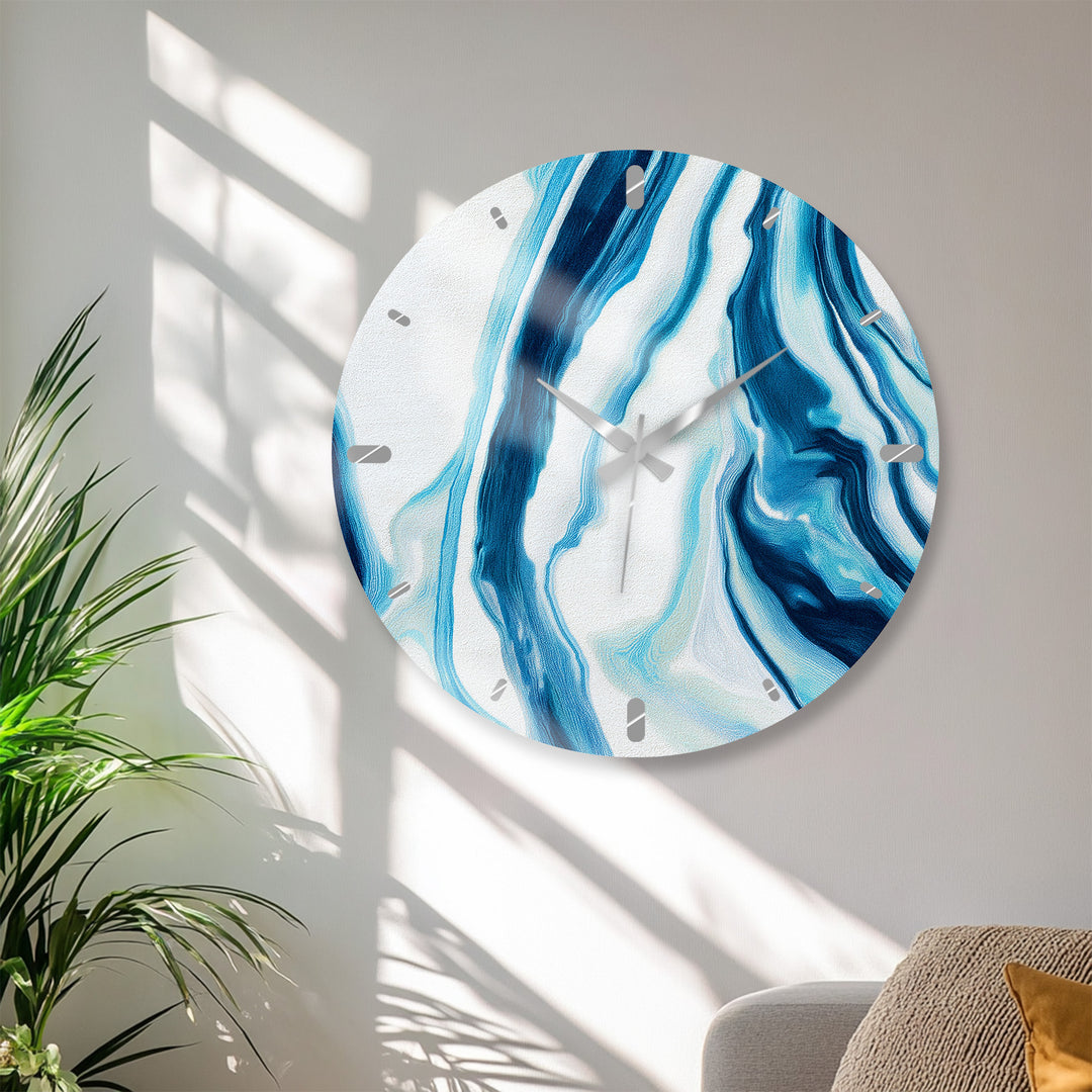 Blaue Marmorglas-Wanduhr – modernes blau-weißes Dekor