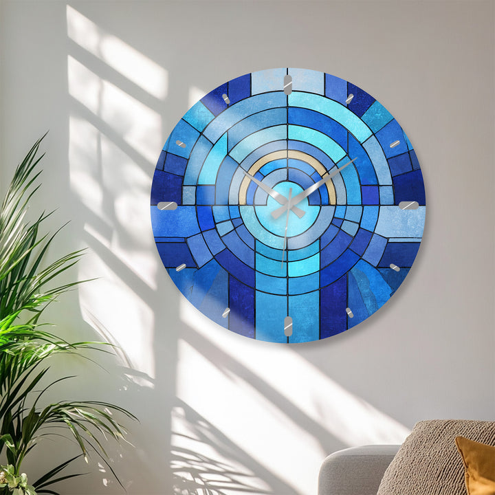 Blaue geometrische Glas-Wanduhr – Dekor im Buntglas-Stil