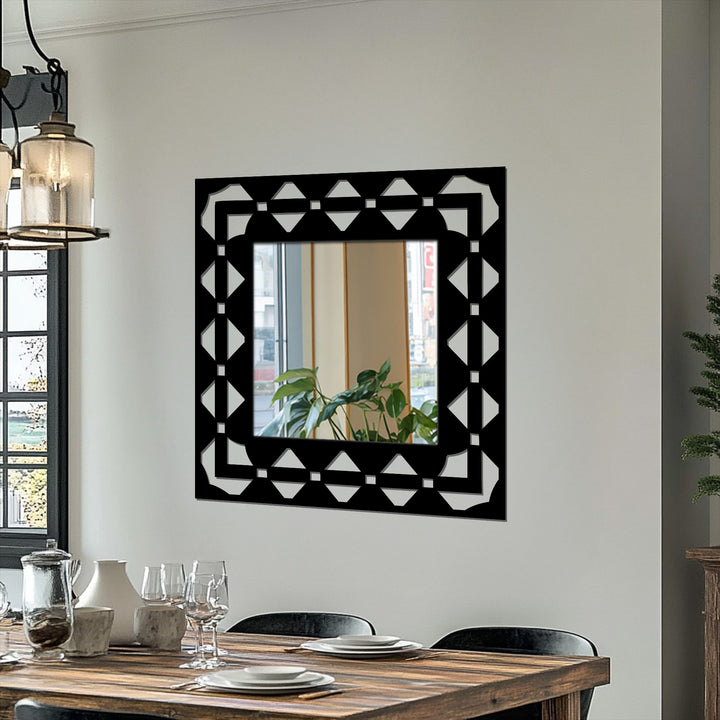 Square mirror with geometric border