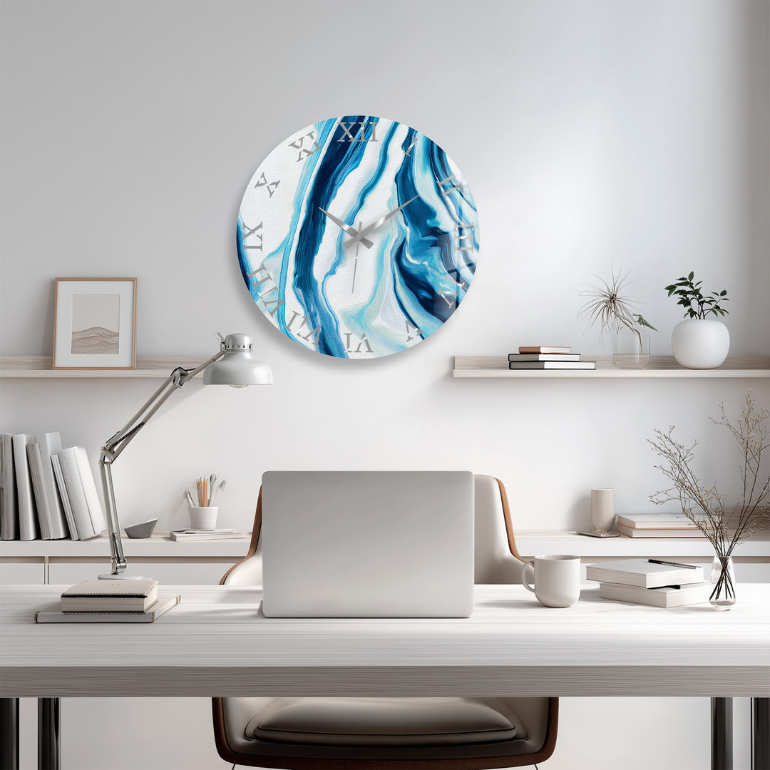Blaue Marmorglas-Wanduhr – modernes blau-weißes Dekor