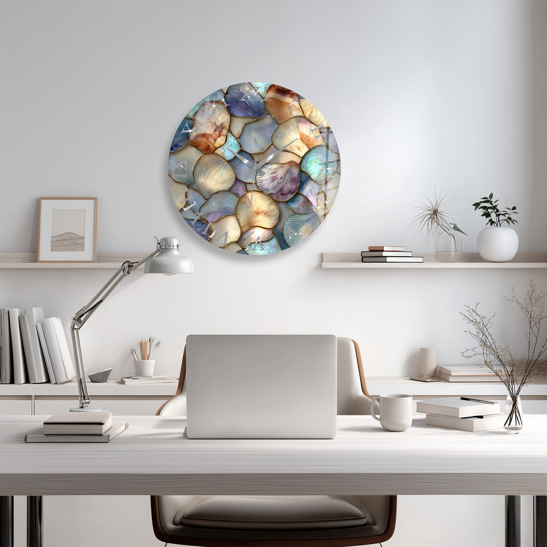 Muschelglas-Wanduhr – Küstendekor aus Perlmutt