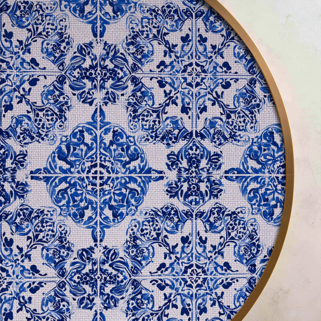 Impression sur toile ronde à motif de carreaux ornementaux bleus–Décoration murale style céramique classique