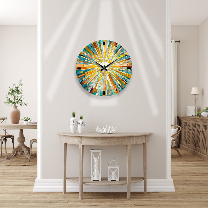 Geometrische Sunburst-Glaswanduhr – Bunte Mosaikkunst