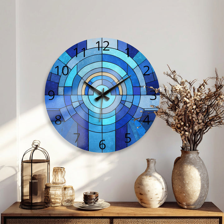 Blaue geometrische Glas-Wanduhr – Dekor im Buntglas-Stil