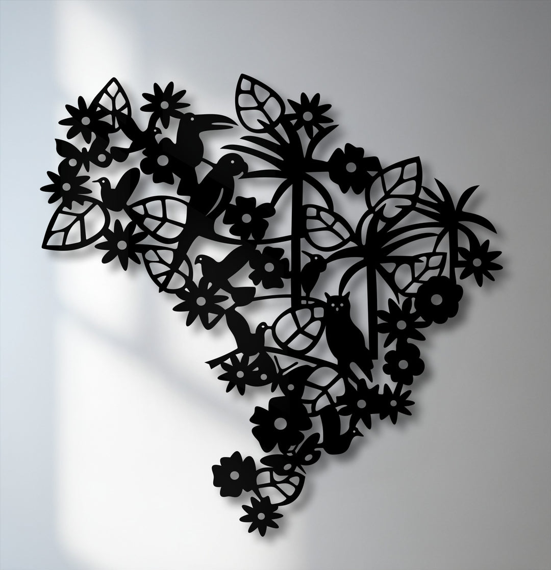 Its precise cutouts and casting shadows give this black floral bird metal wall decor rich depth and layers, creating a vibrant three-dimensional effect.
