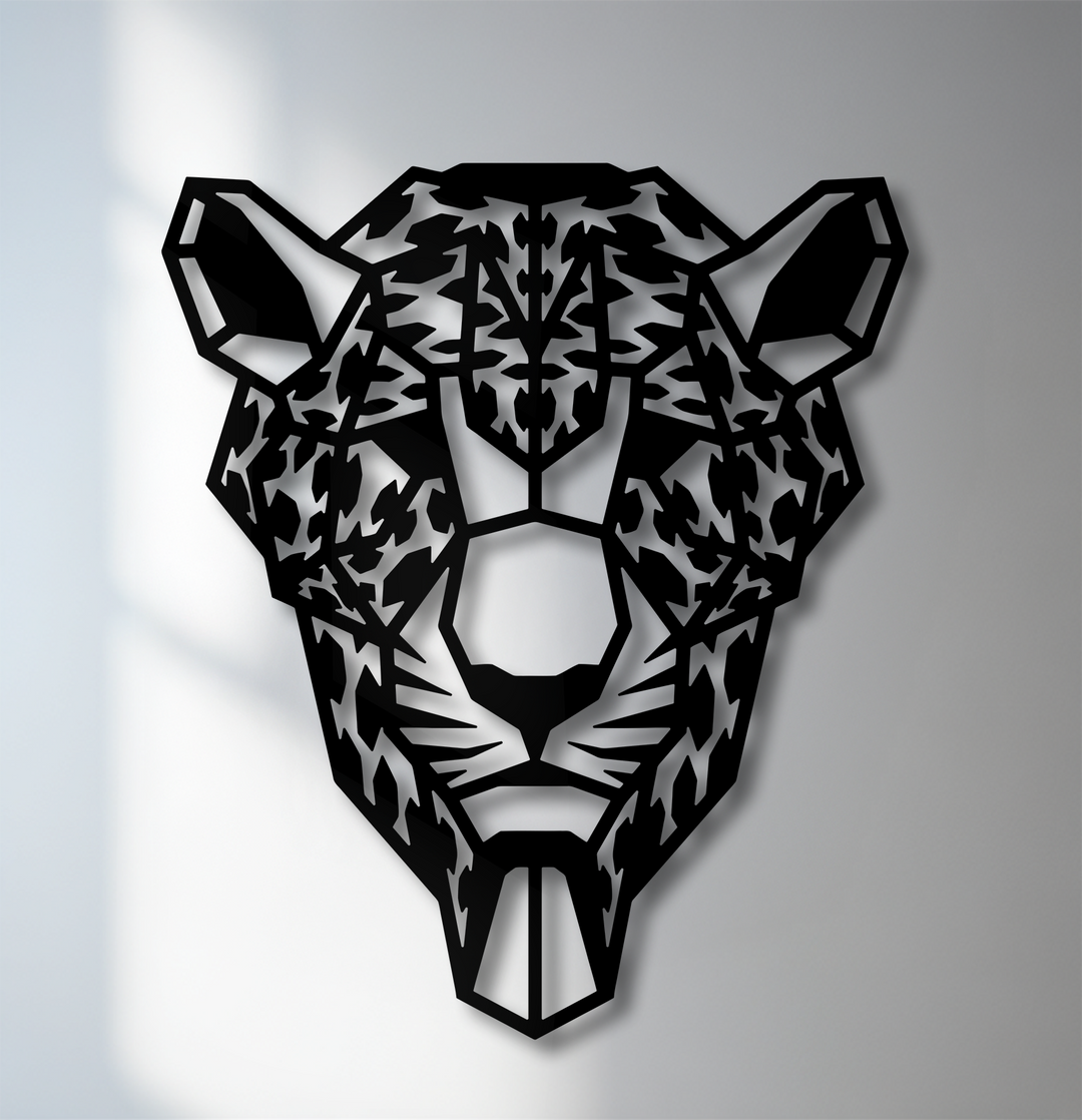 The sharp, clean edges and borders define this striking geometric tiger head metal wall decor, creating a bold outline.