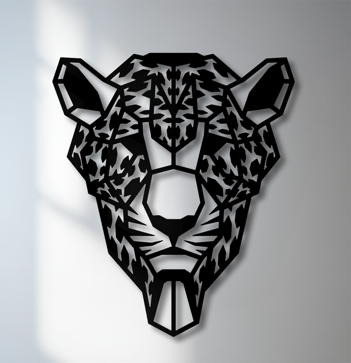 The sharp, clean edges and borders define this striking geometric tiger head metal wall decor, creating a bold outline.