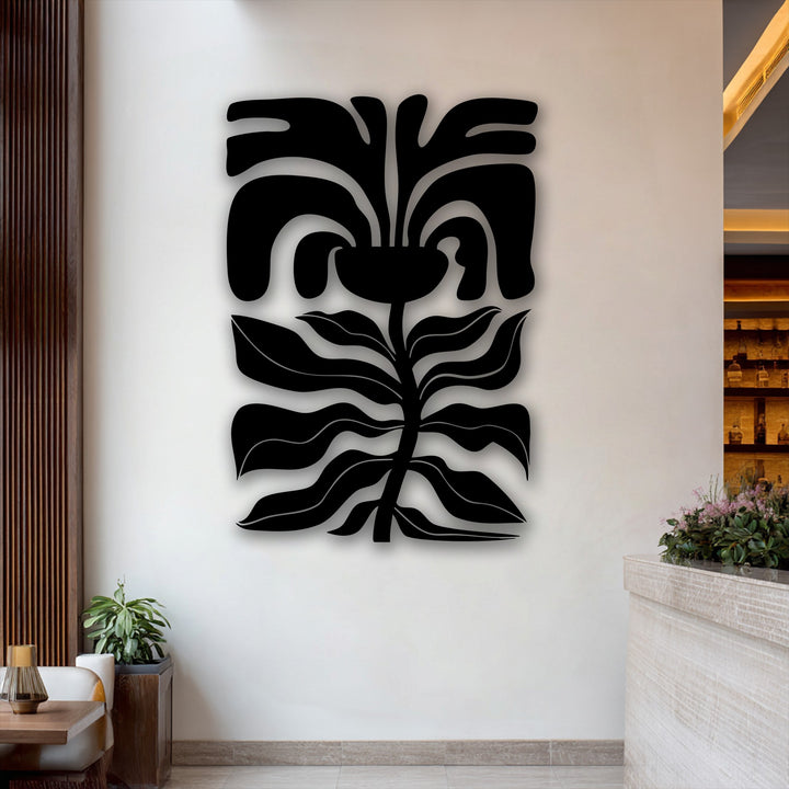 The realistic detail of the elegant black abstract floral face decoration wall art reveals precise cut-outs and a striking visual depth.