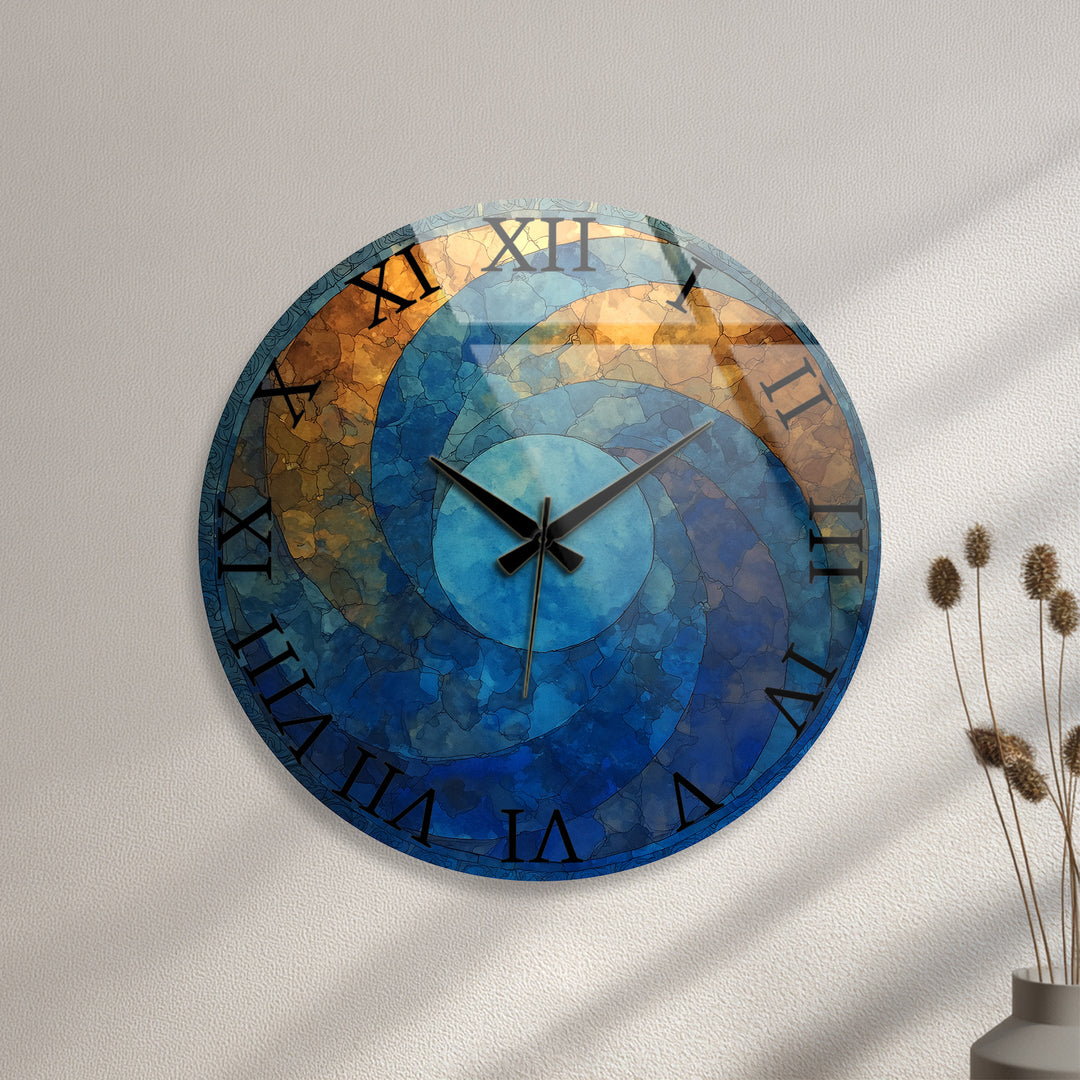 Blaue und goldene Glaswanduhr – abstraktes Kreisdekor