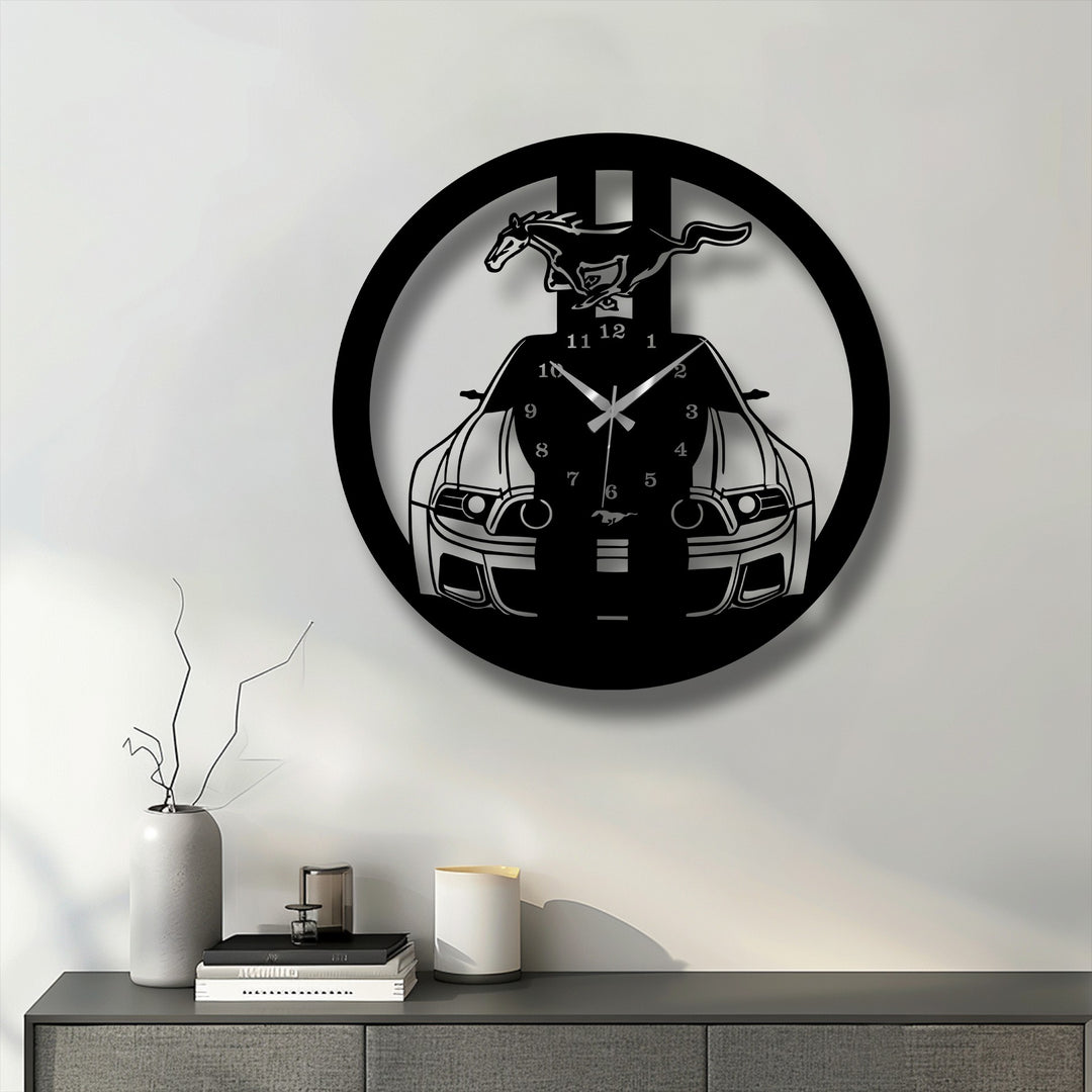Showcasing the realistic detail, this wild mustang metal wall clock features muscle car style with precise decoration wall art, creating a striking and stylish timepiece.