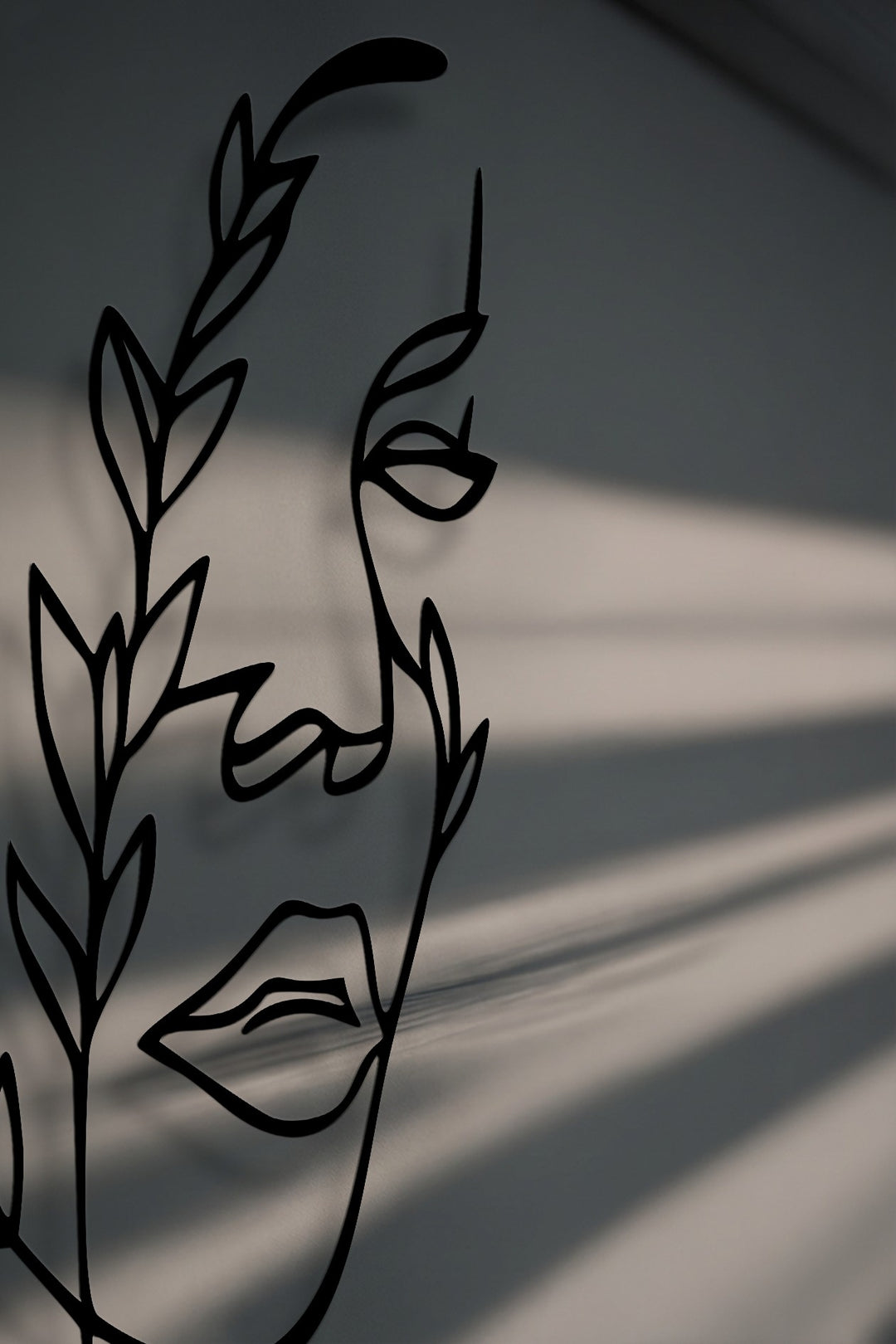 Botanical Muse – Minimalist Female Line Art Metal Wall Art
