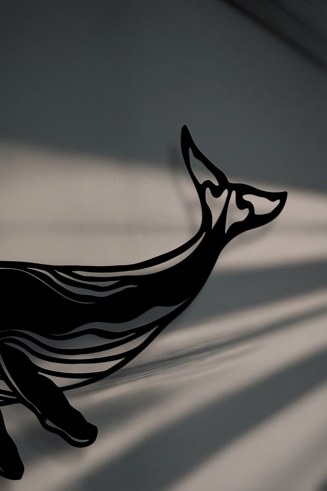 Majestic Whale Silhouette – Ocean-Inspired Metal Wall Art
