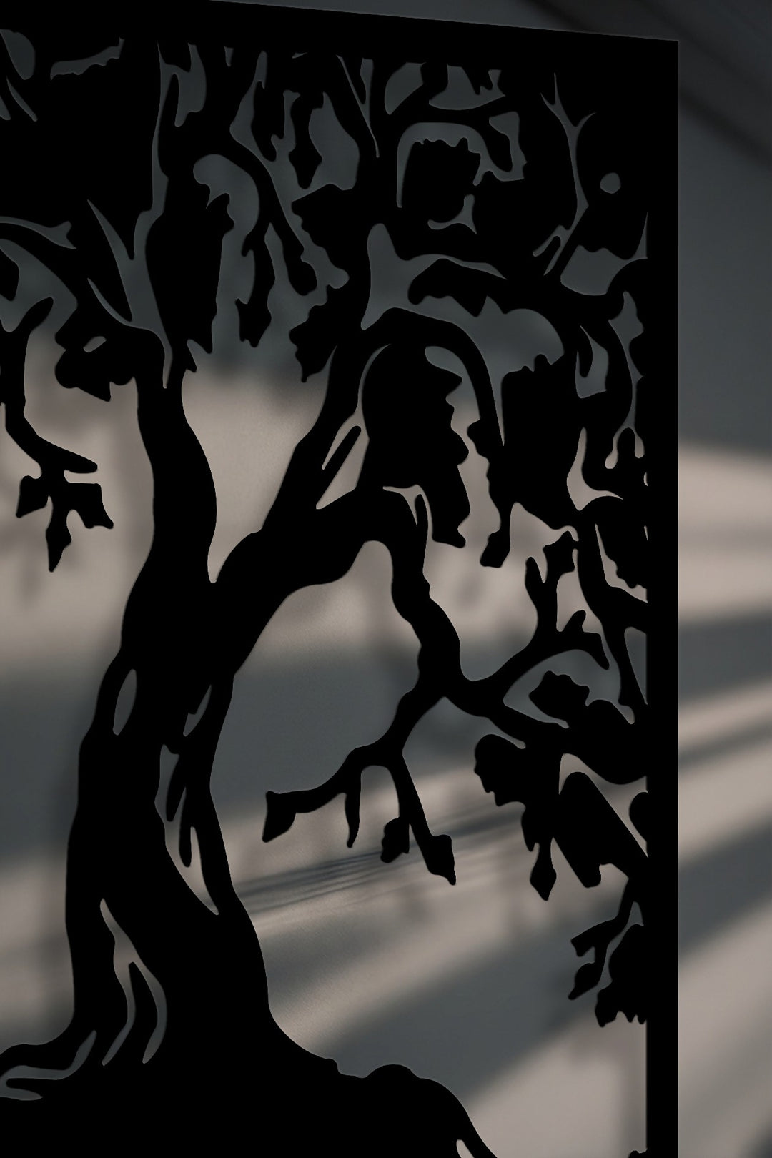 Majestic Tree Silhouette Metal Wall Art – Organic Nature Roots Decor