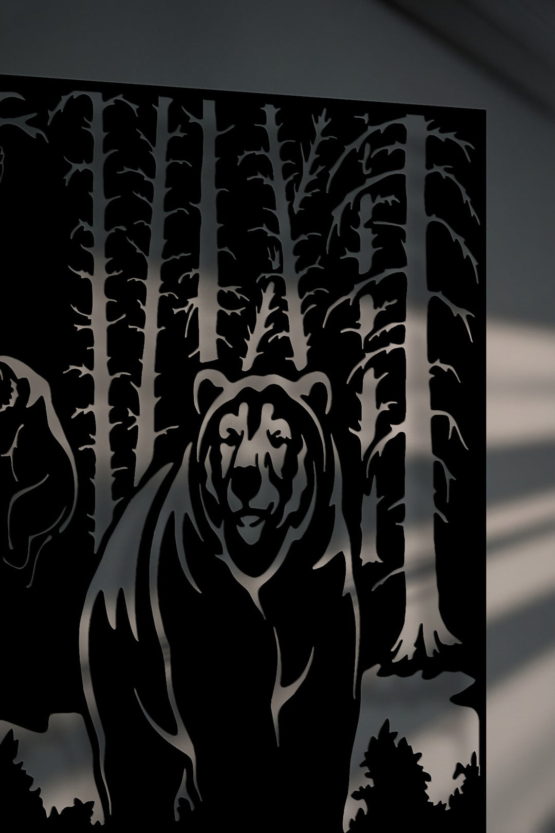 Wild Forest Bear Metal Wall Art – Nature Wildlife Scene Decor