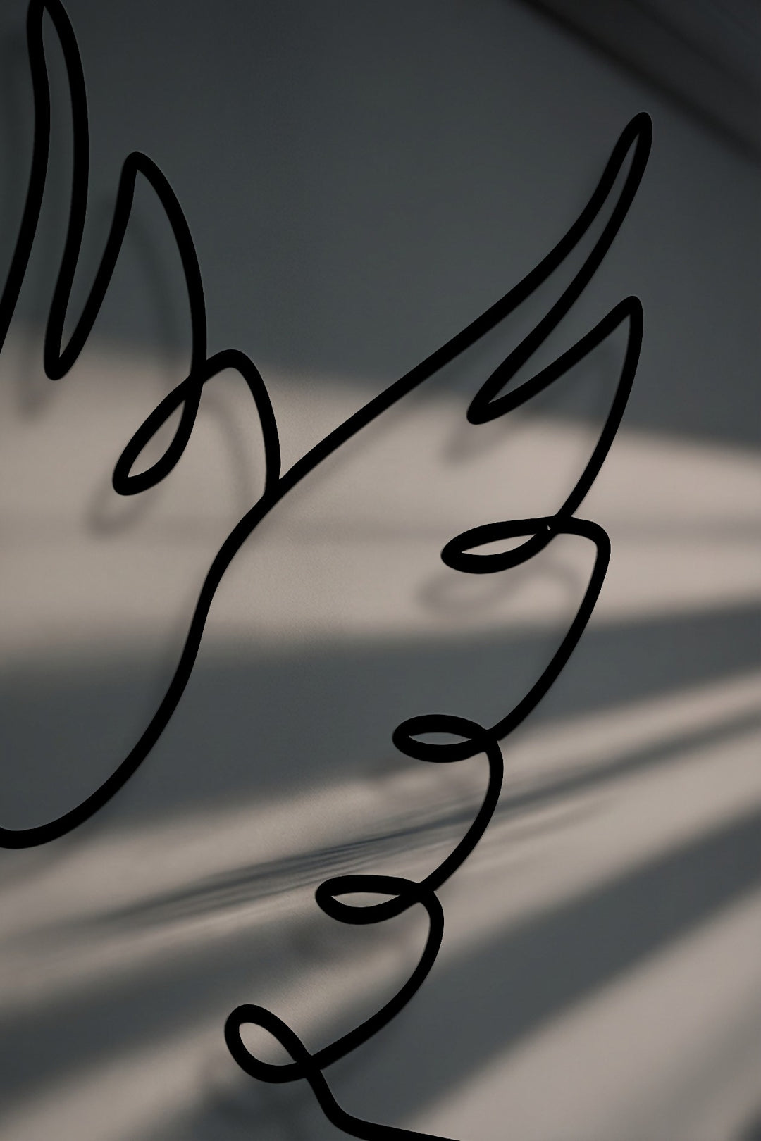 Minimalist Dove Line Art Metal Wall Art – Peace Symbol Decor