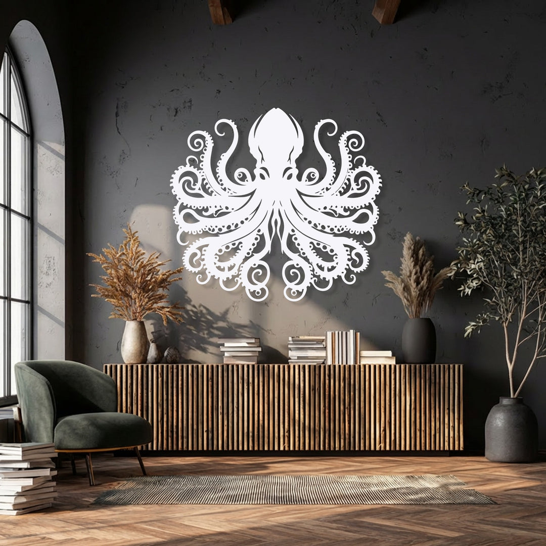 The intricate design of the octopus metal wall decor is precisely cut, highlighting its durable craftsmanship.