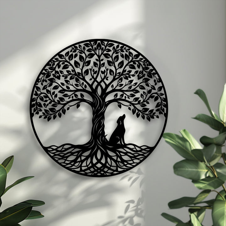 The precisely cut black metal edges of this circular Tree of Life with Wolf decoration wall art define the intricate silhouette.