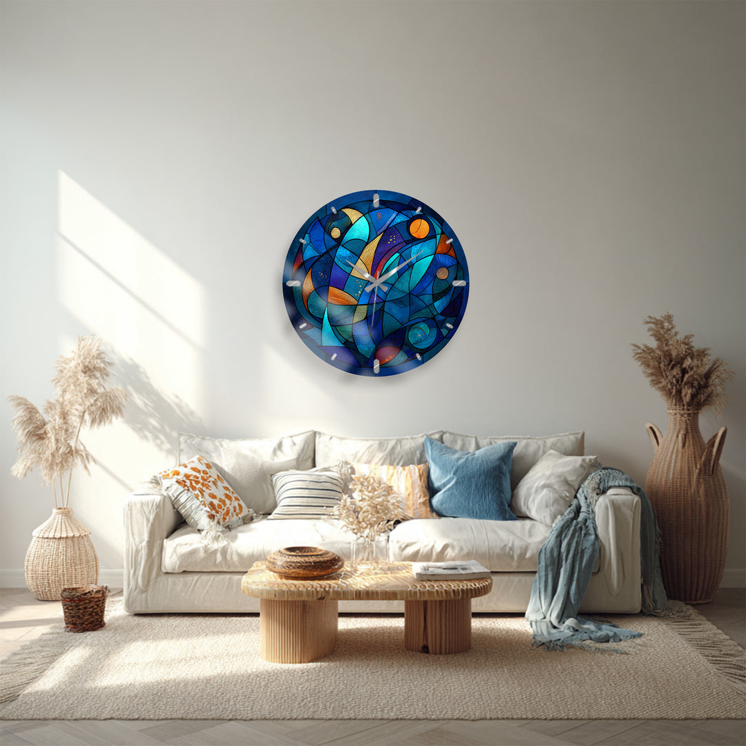 Blaue abstrakte Glas-Wanduhr – Dekor im Buntglas-Stil