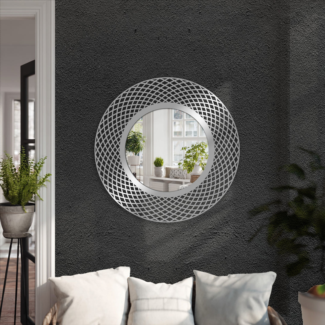 Circular mirror with patterned frame design
