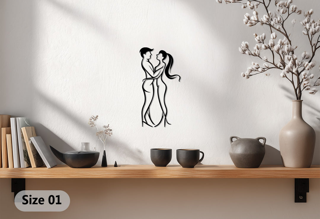 Romantic Embrace Metal Wall Art – Minimalist Love Couple Silhouette