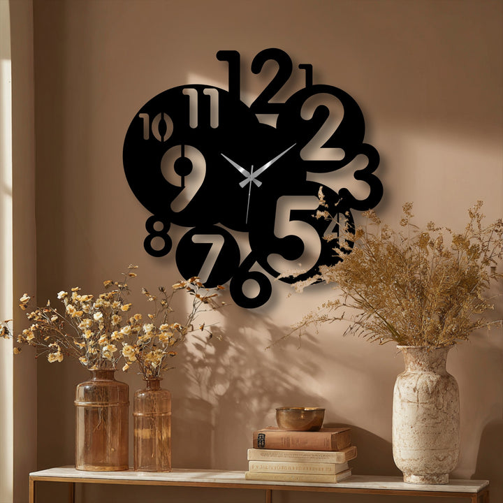 Expertly crafted from durable metal, this contemporary decoration wall art features a bold abstract number design, showcasing superior material quality.
