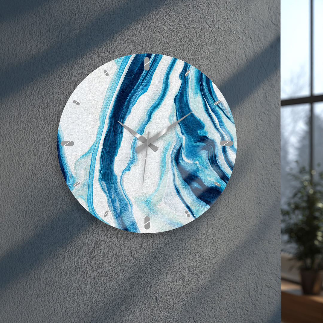 Blaue Marmorglas-Wanduhr – modernes blau-weißes Dekor