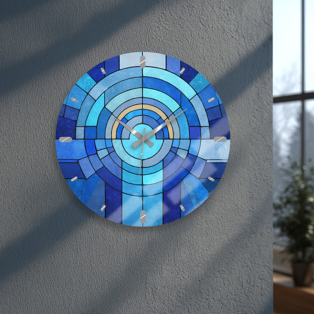 Blaue geometrische Glas-Wanduhr – Dekor im Buntglas-Stil