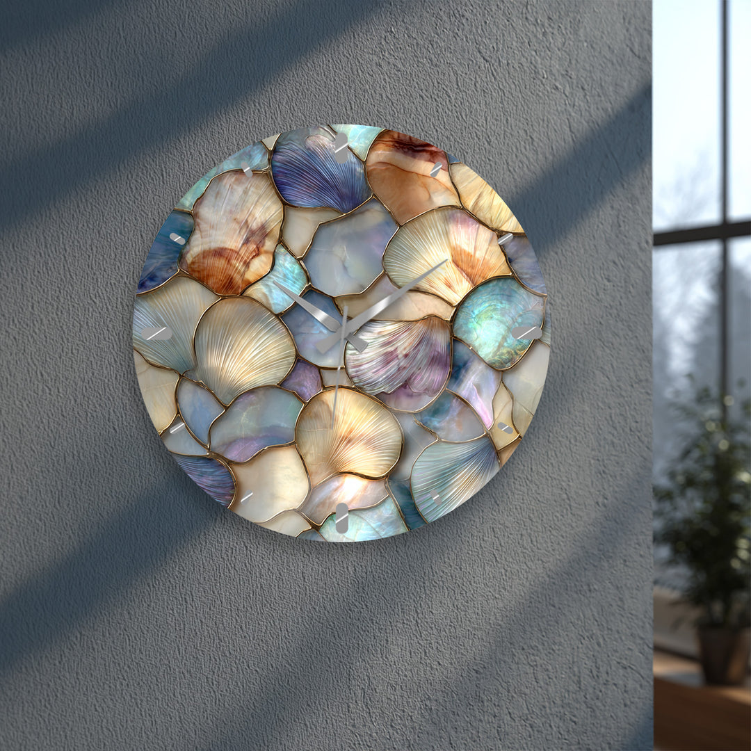 Muschelglas-Wanduhr – Küstendekor aus Perlmutt