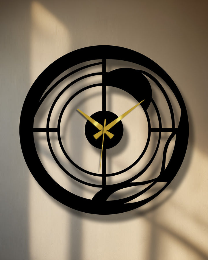 Intersecting curvilinear lines create organic, flowing forms within this decorative metal art clock, giving the abstract spiral wall clock a natural, artistic feel.