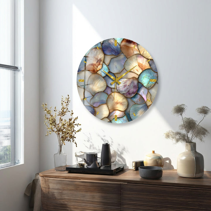 Muschelglas-Wanduhr – Küstendekor aus Perlmutt