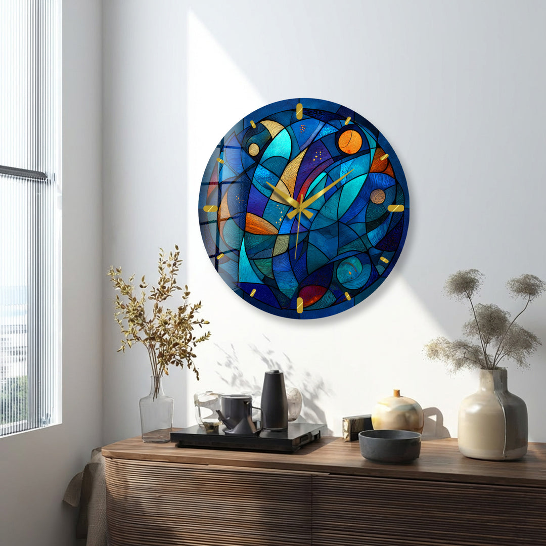 Blaue abstrakte Glas-Wanduhr – Dekor im Buntglas-Stil