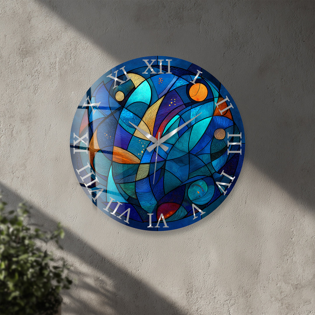 Blaue abstrakte Glas-Wanduhr – Dekor im Buntglas-Stil