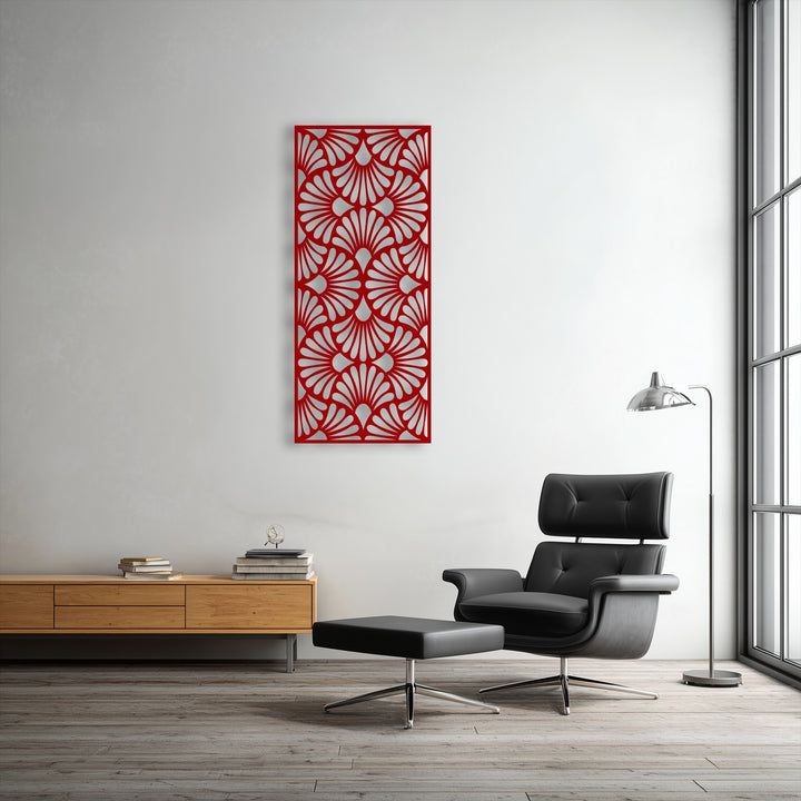 The Art Deco fan pattern on this unique metal wall art creates a dynamic sense of movement, elegantly flowing across the geometric panel.