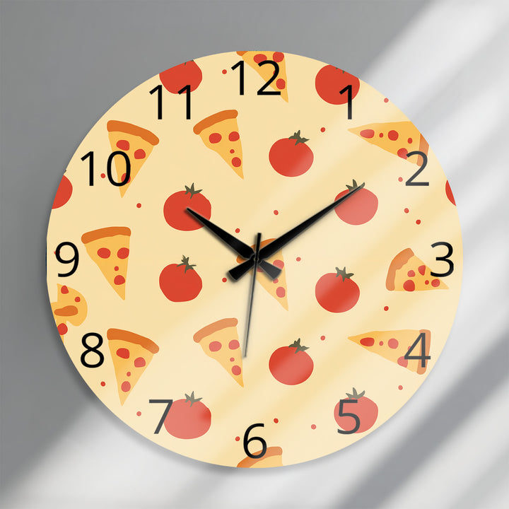 Glaswanduhr mit Pizzamuster – niedliche Küchendekoration