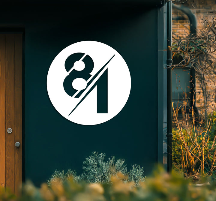 High contrast circular metal address sign